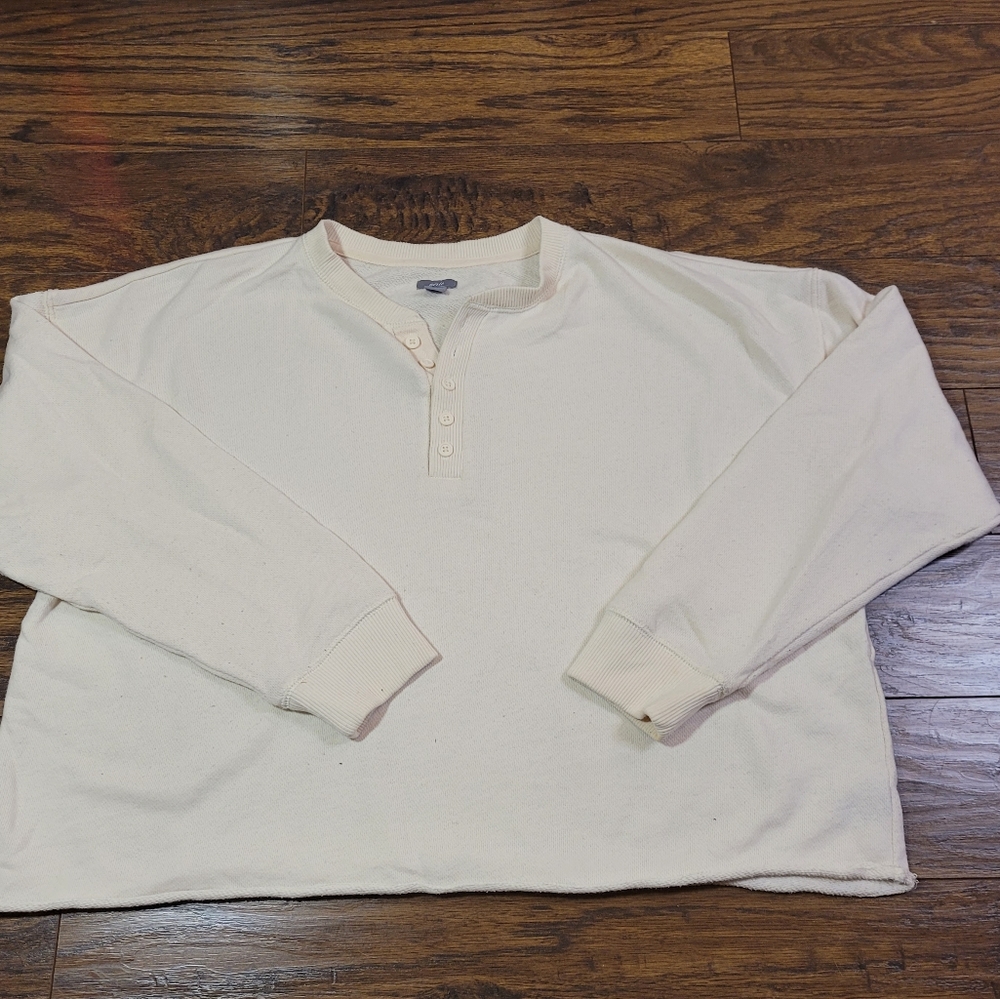 Oversized Button Sweatshirt